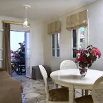 Dafnoudi מלון דירות