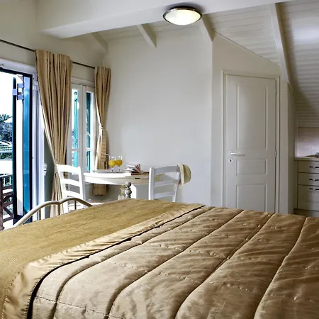 Apartahotel Dafnoudi Antipata (Erisos)