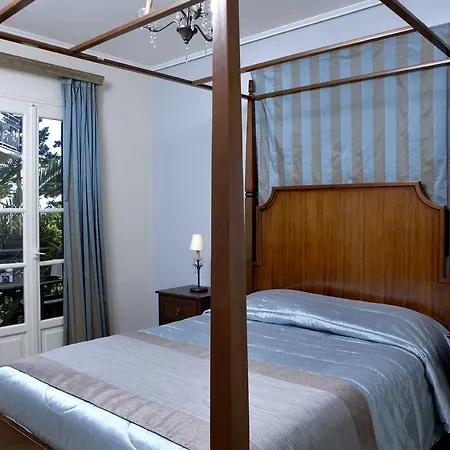 Dafnoudi Aparthotel Antipata
