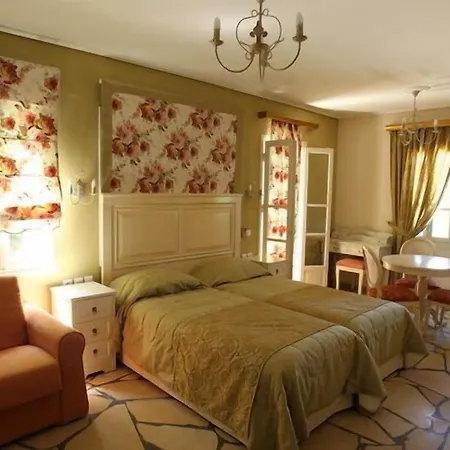 Dafnoudi Lägenhetshotell Antipata (Erisos)