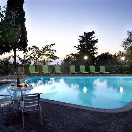 Lägenhetshotell Dafnoudi 2*