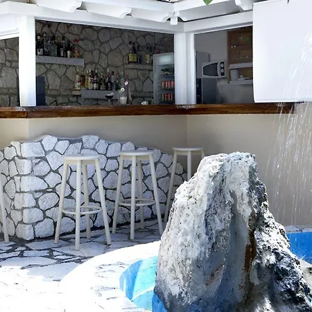 Lägenhetshotell Dafnoudi 2*